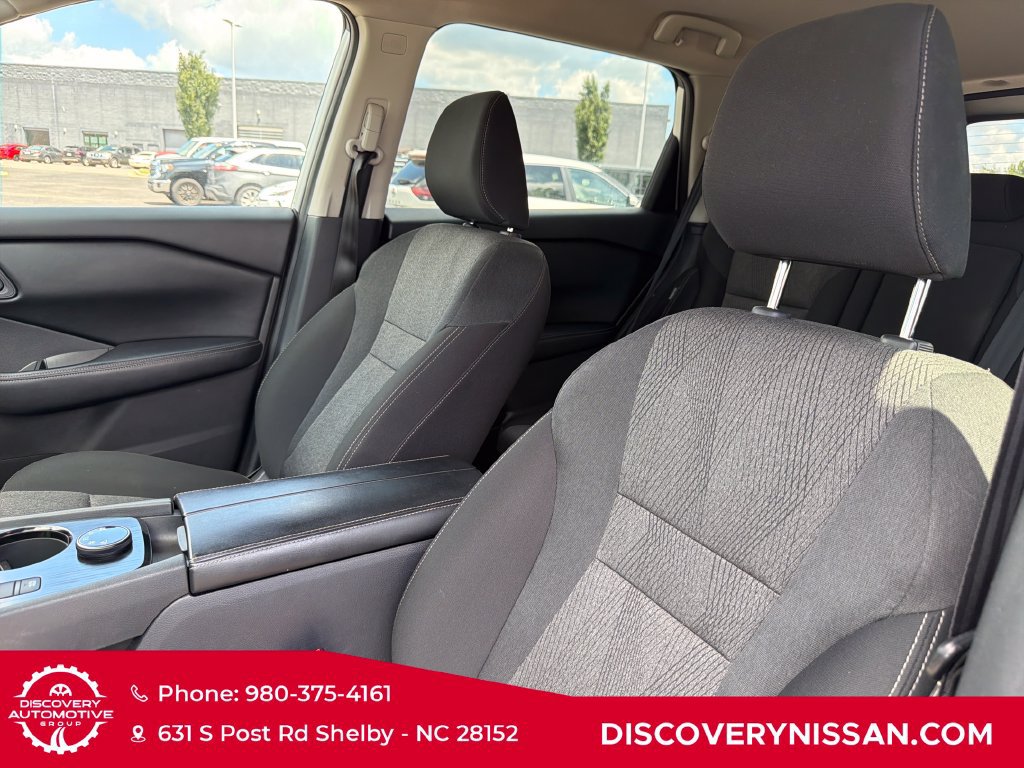 Certified 2025 Nissan Rogue SV AWD/4WD image 13