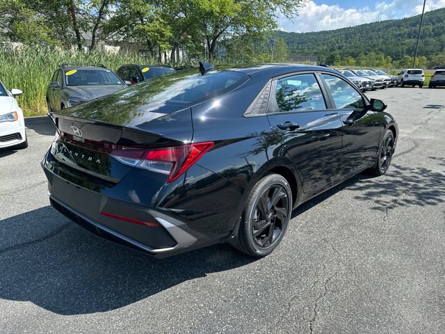 New 2026 Hyundai Elantra SEL Sport FWD image 5