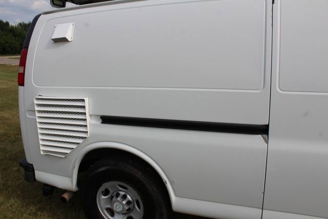 Used 2014 Chevrolet Express 3500 Extended image 9