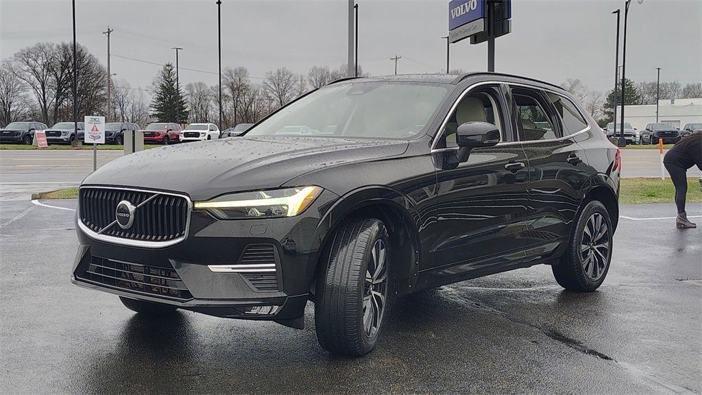 Certified 2023 Volvo XC60 B5 Core w/ Climate Package image 6