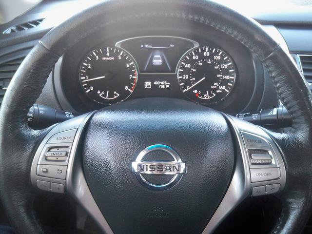 Used 2014 Nissan Altima 2.5 SL w/ Moonroof Package image 11
