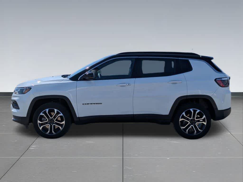 Used 2024 Jeep Compass Limited AWD/4WD image 4