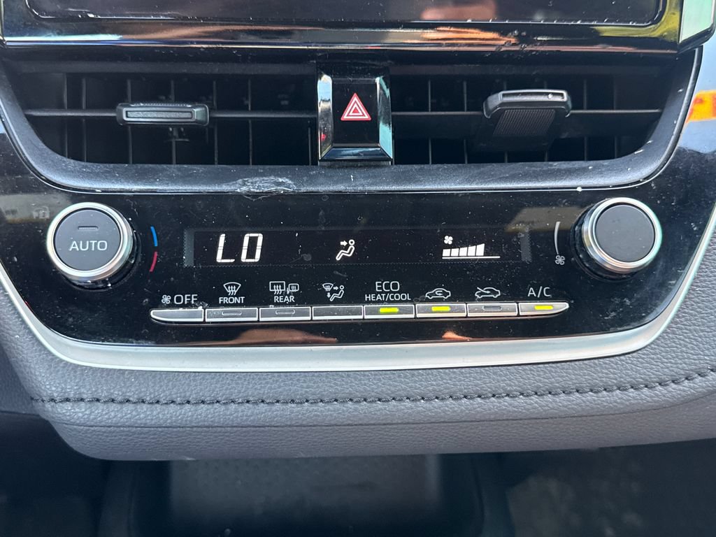 Used 2024 Toyota Corolla SE FWD image 23