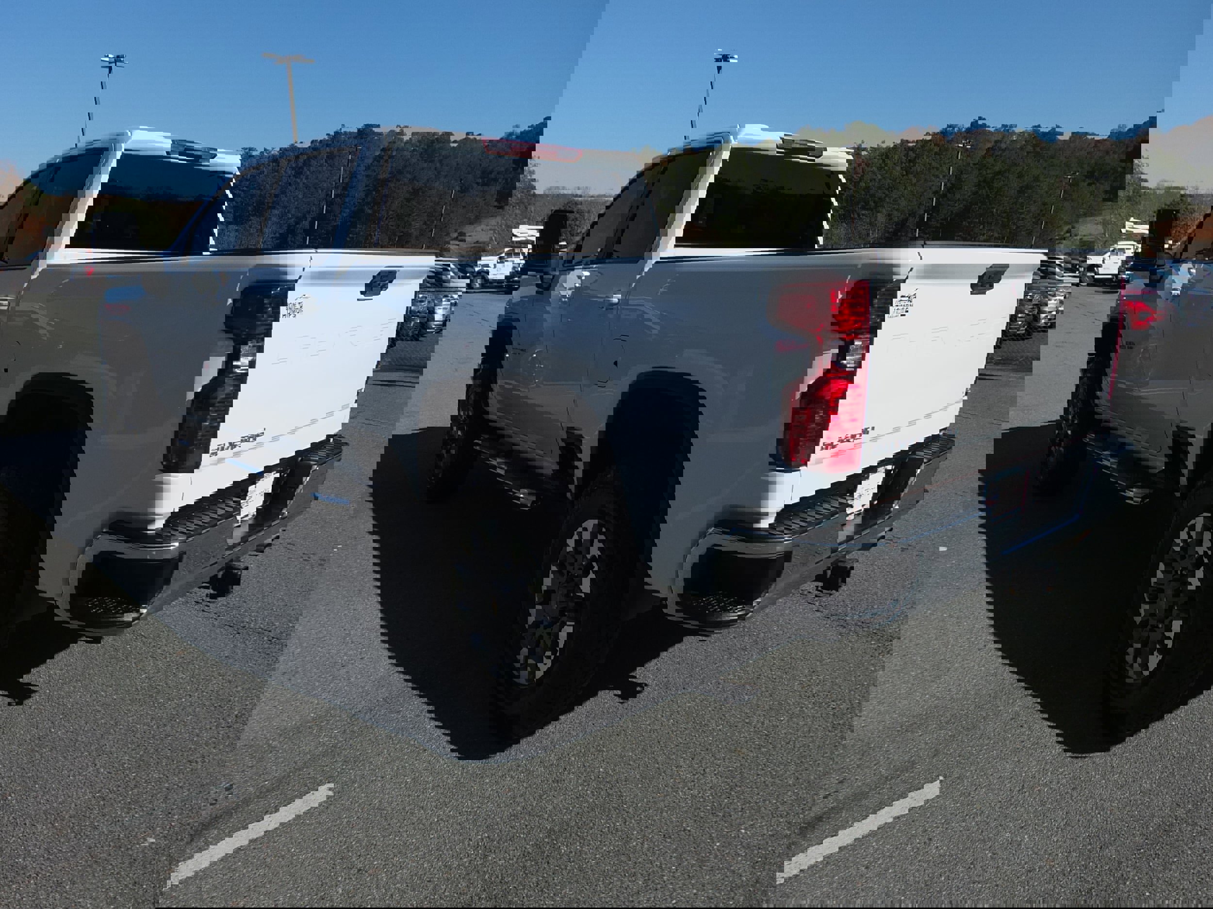 Used 2024 Chevrolet Silverado 2500 LT image 5