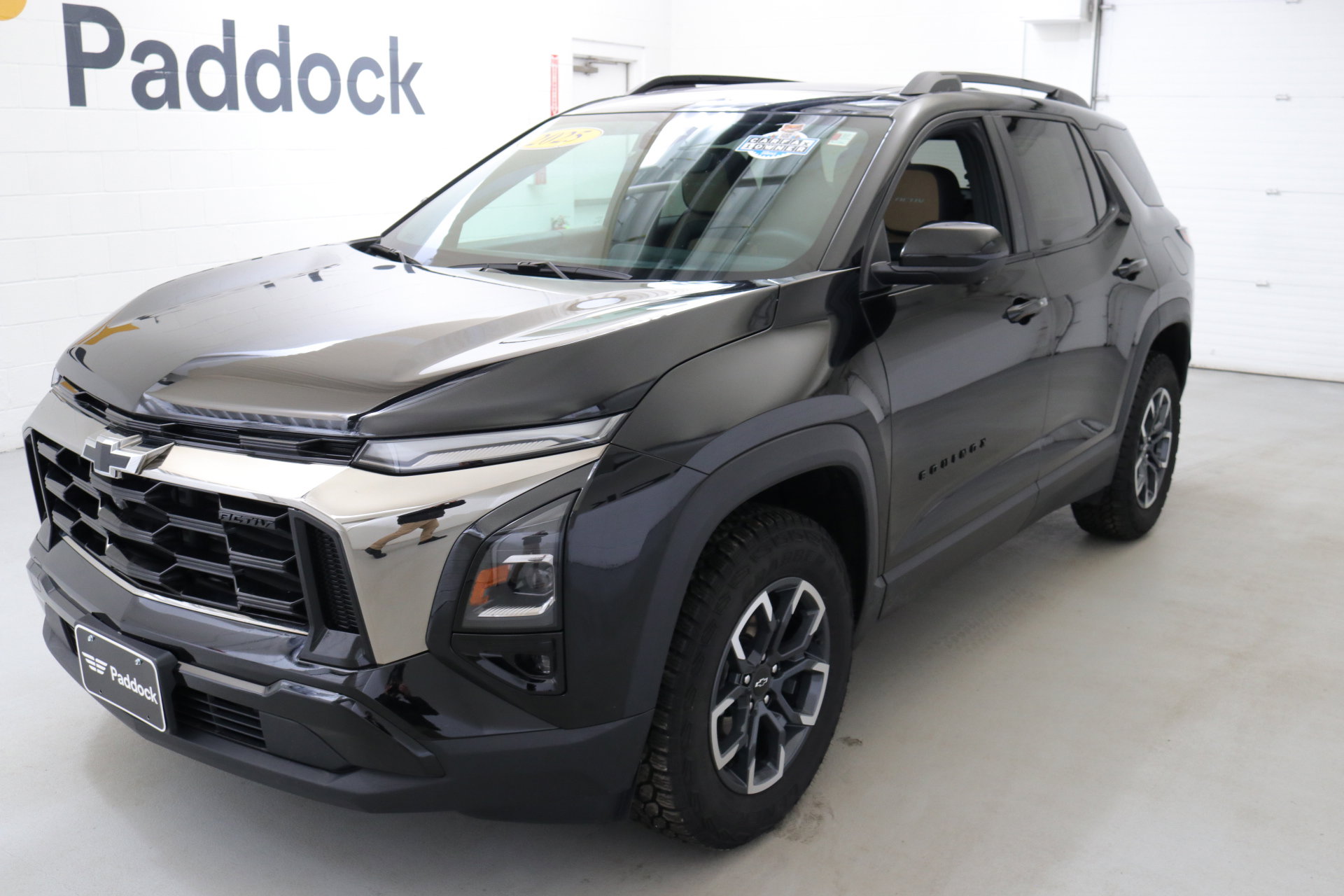 Used 2025 Chevrolet Equinox ACTIV w/ Safety and Technology Package image 3