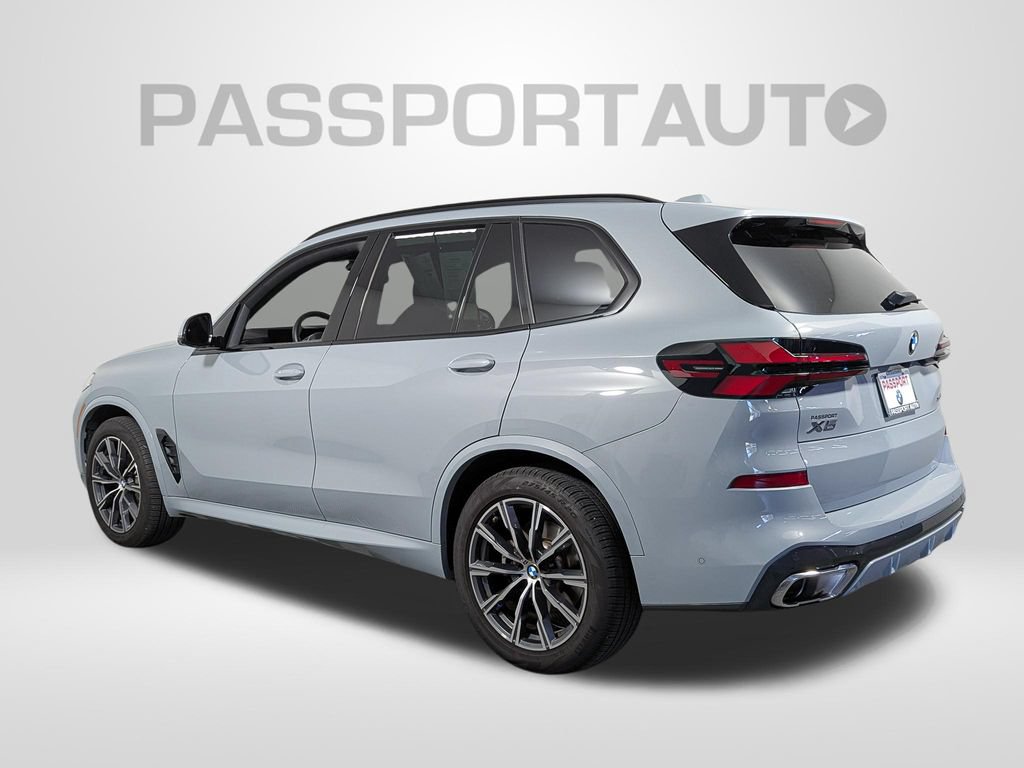Certified 2024 BMW X5 xDrive40i w/ M Sport Package AWD/4WD image 3