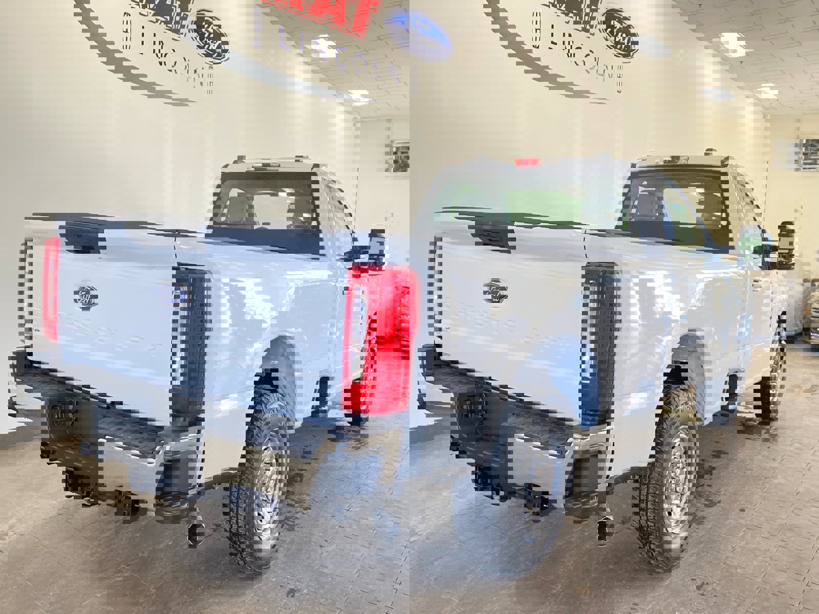 New 2026 Ford F250 XL w/ XL Chrome Package image 7