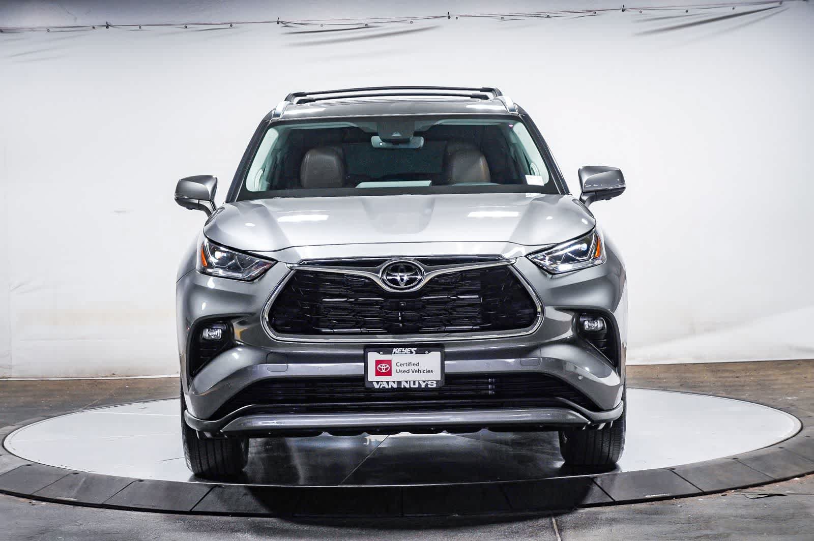 Certified 2025 Toyota Highlander Limited AWD/4WD image 7