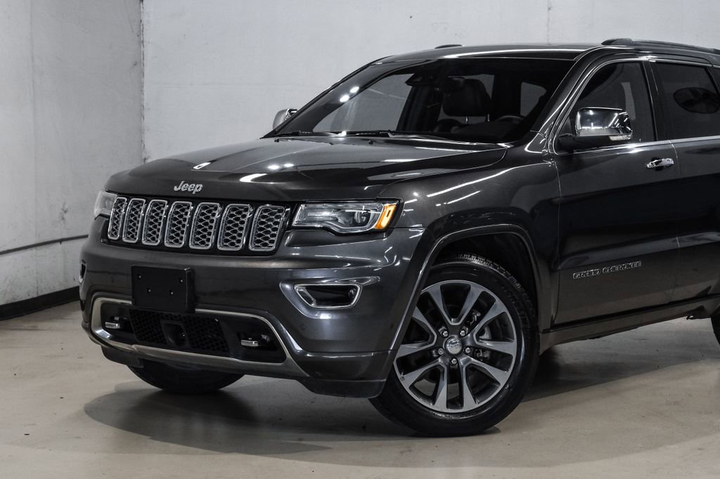 Used 2017 Jeep Grand Cherokee Overland w/ Jeep Active Safety Group RWD image 6