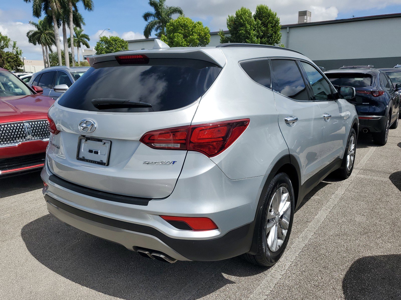 Used 2018 Hyundai Santa Fe Sport 2.0T w/ Cargo Package FWD image 4