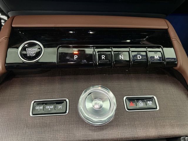 New 2026 Lincoln Navigator L Reserve image 16