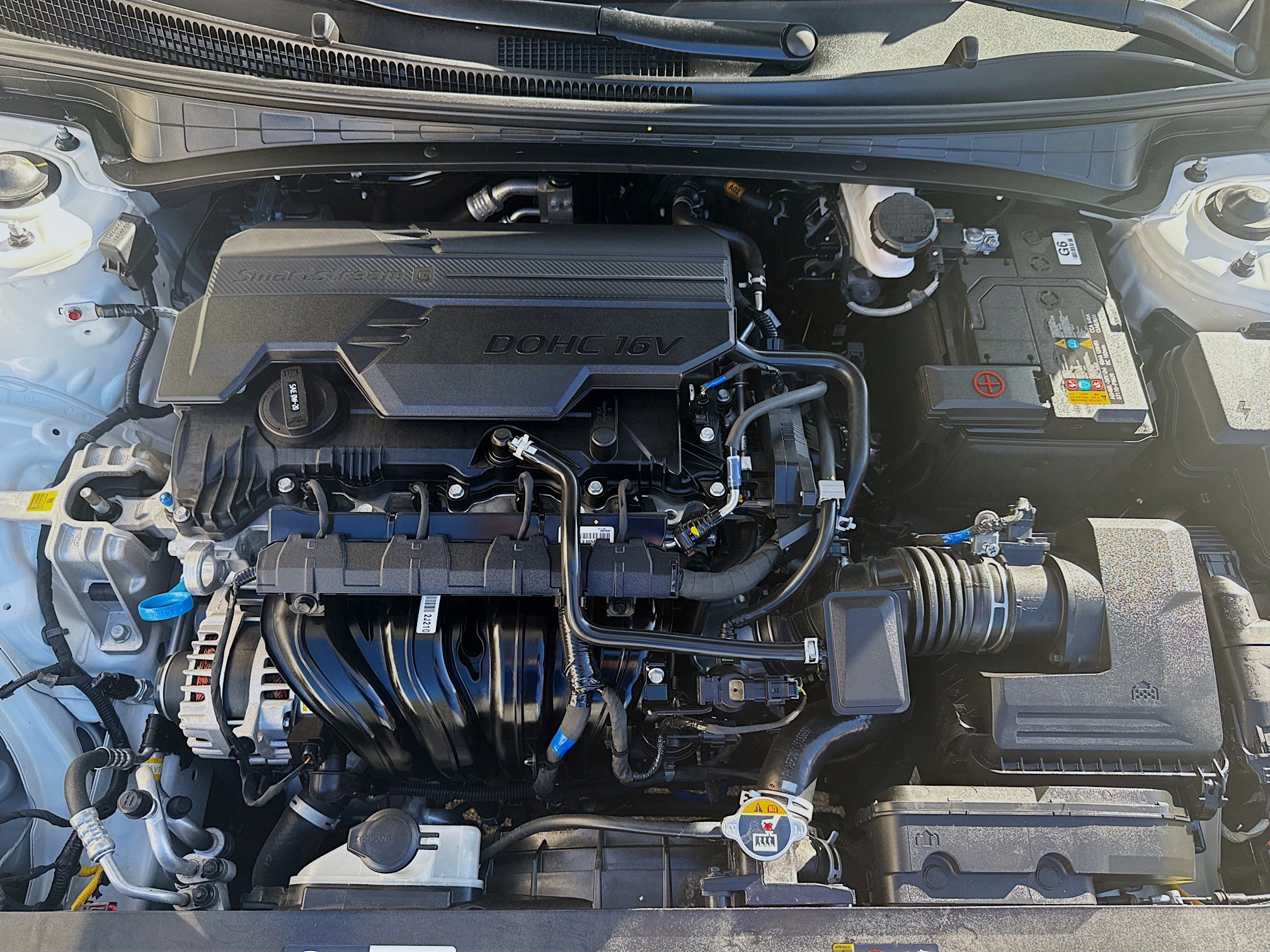 Used 2025 Hyundai Elantra SEL FWD image 35