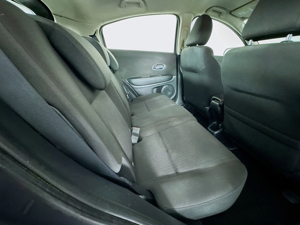 Used 2017 Honda HR-V LX image 32