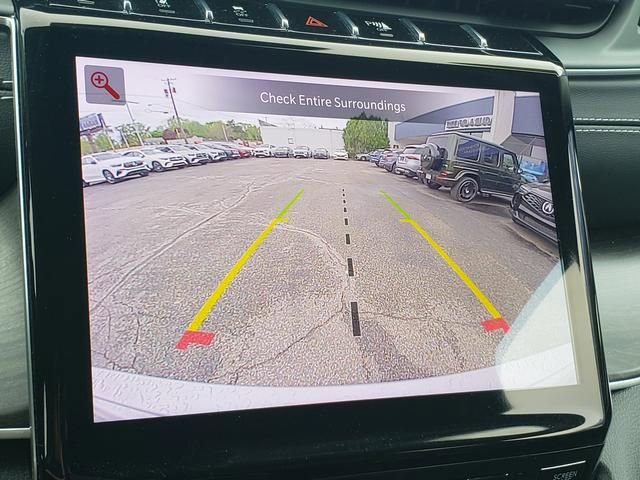 Used 2022 Jeep Grand Cherokee Limited image 31