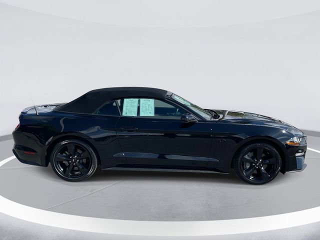 Certified 2022 Ford Mustang GT Premium w/ Black Accent Package RWD image 4