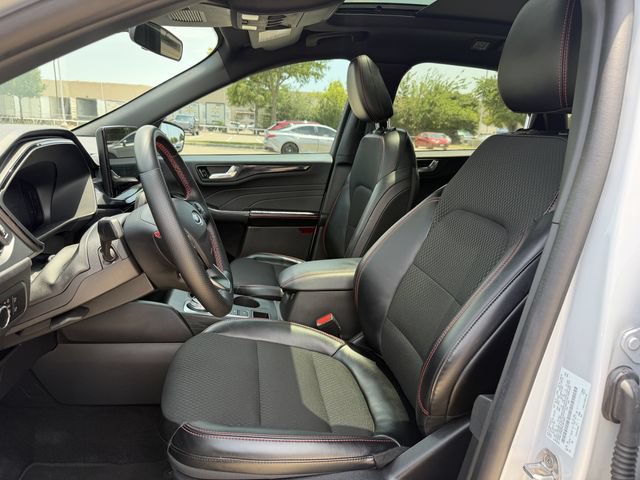 Used 2025 Ford Escape ST-Line w/ Equipment Group 301A FWD image 25