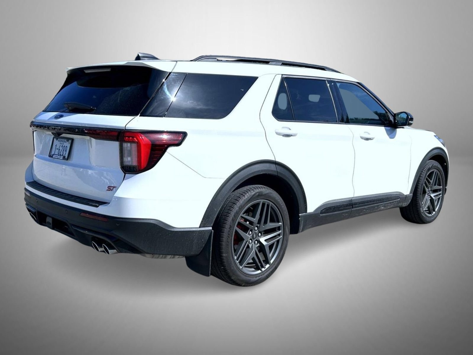 Used 2025 Ford Explorer ST AWD/4WD image 5