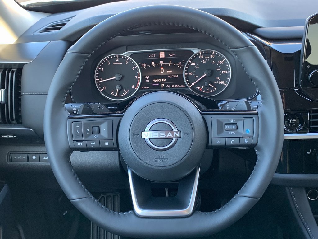 New 2025 Nissan Pathfinder SL image 13