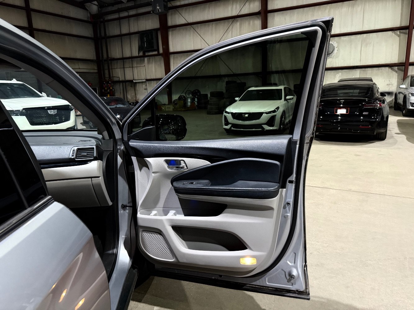 Used 2018 Honda Pilot Elite image 24