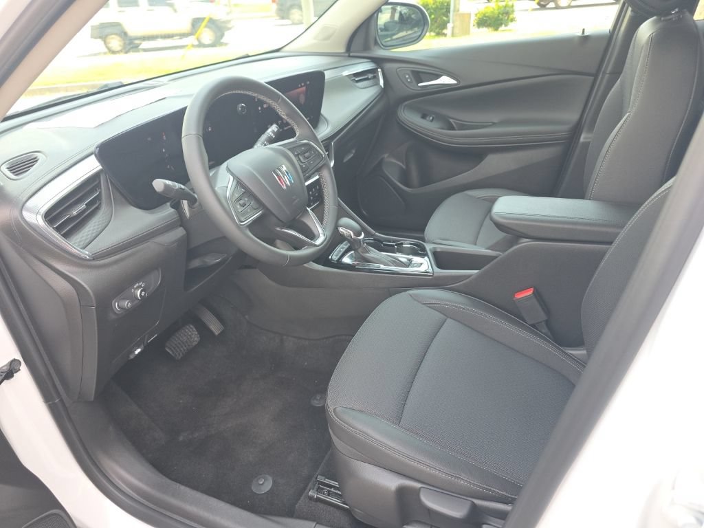 Used 2025 Buick Encore GX Preferred FWD image 8