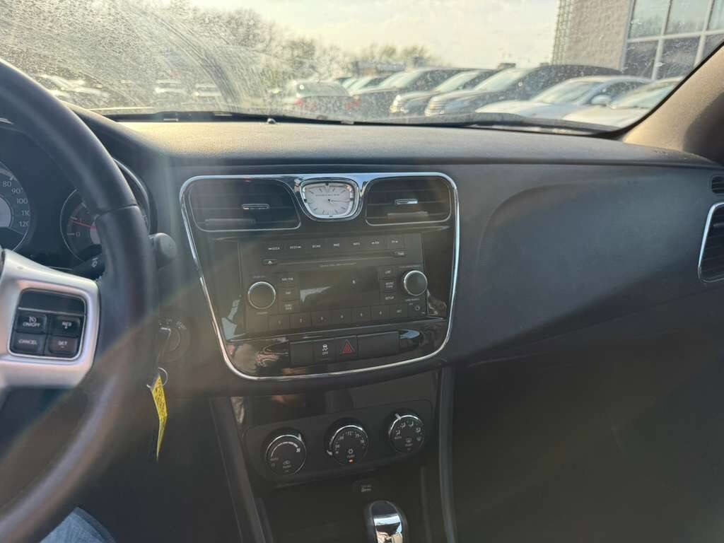 Used 2012 Chrysler 200 Touring image 16
