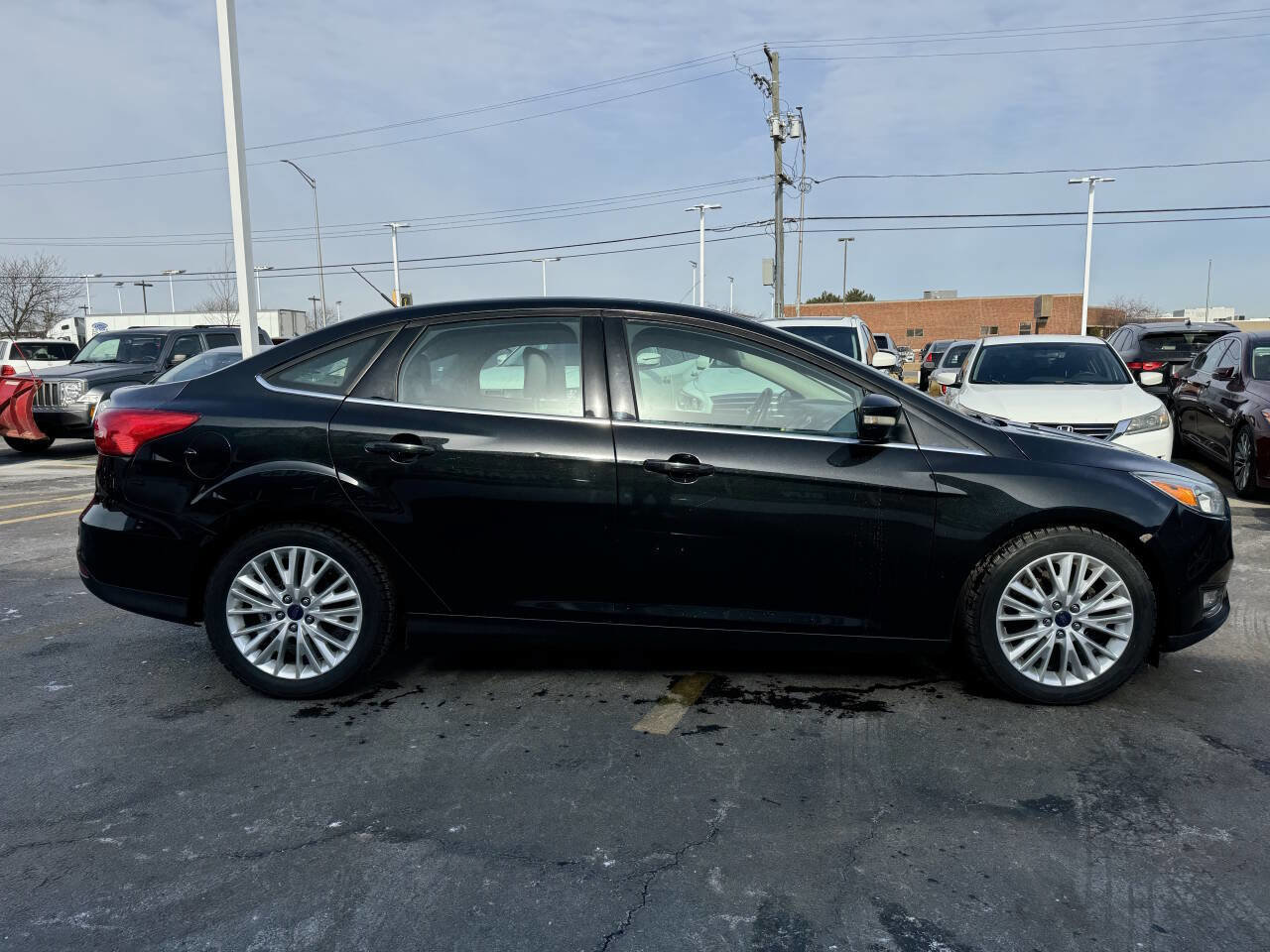 Used 2015 Ford Focus Titanium image 11