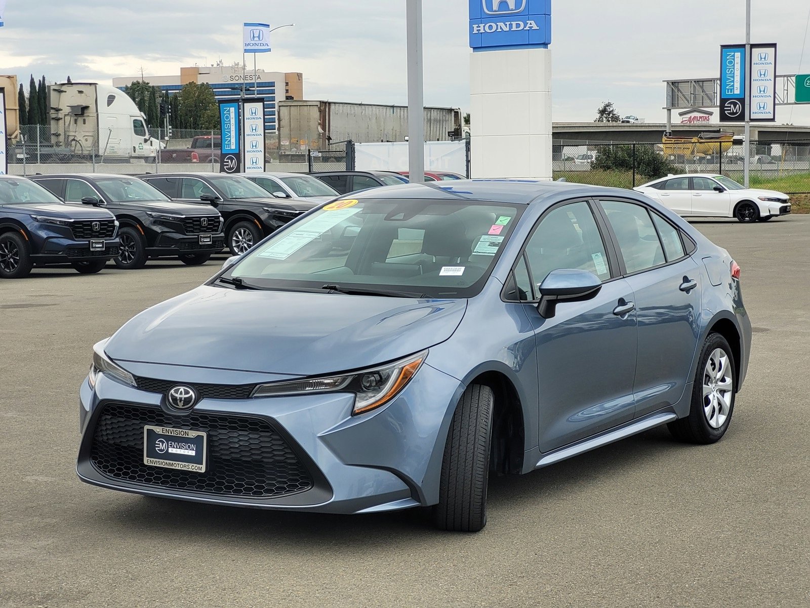 Used 2020 Toyota Corolla LE image 9