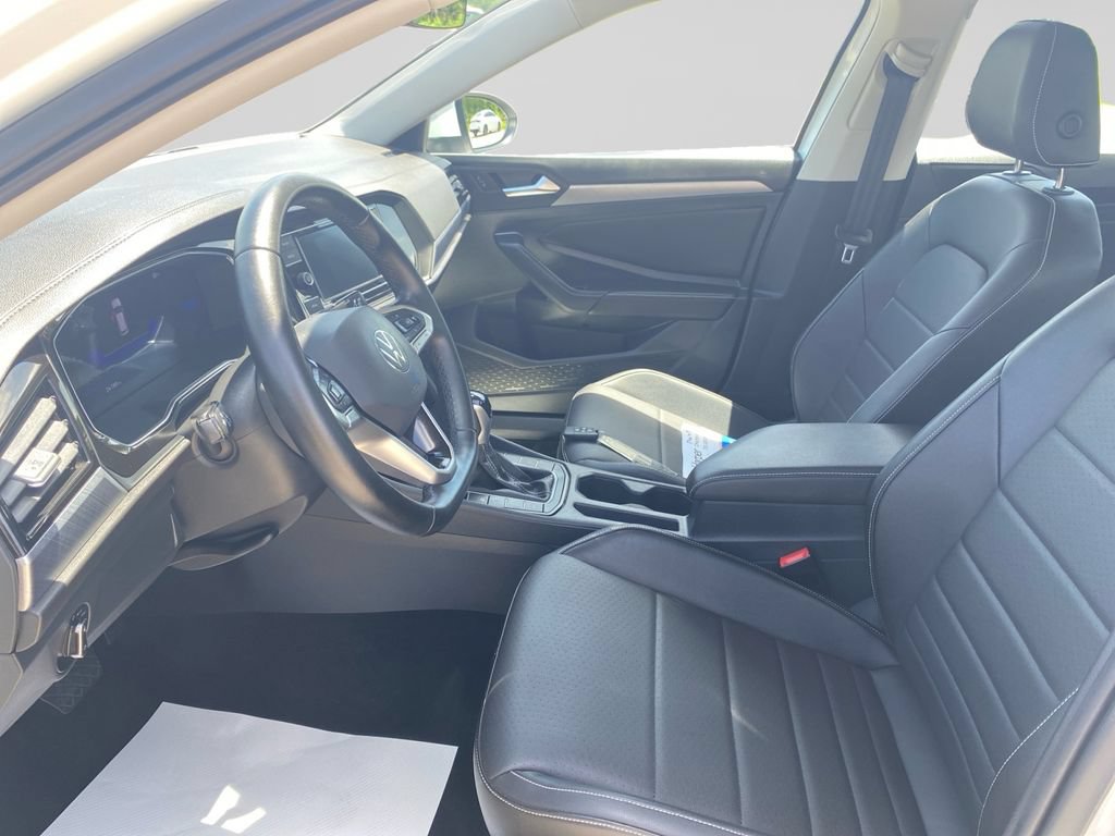 Used 2023 Volkswagen Jetta SE FWD image 20
