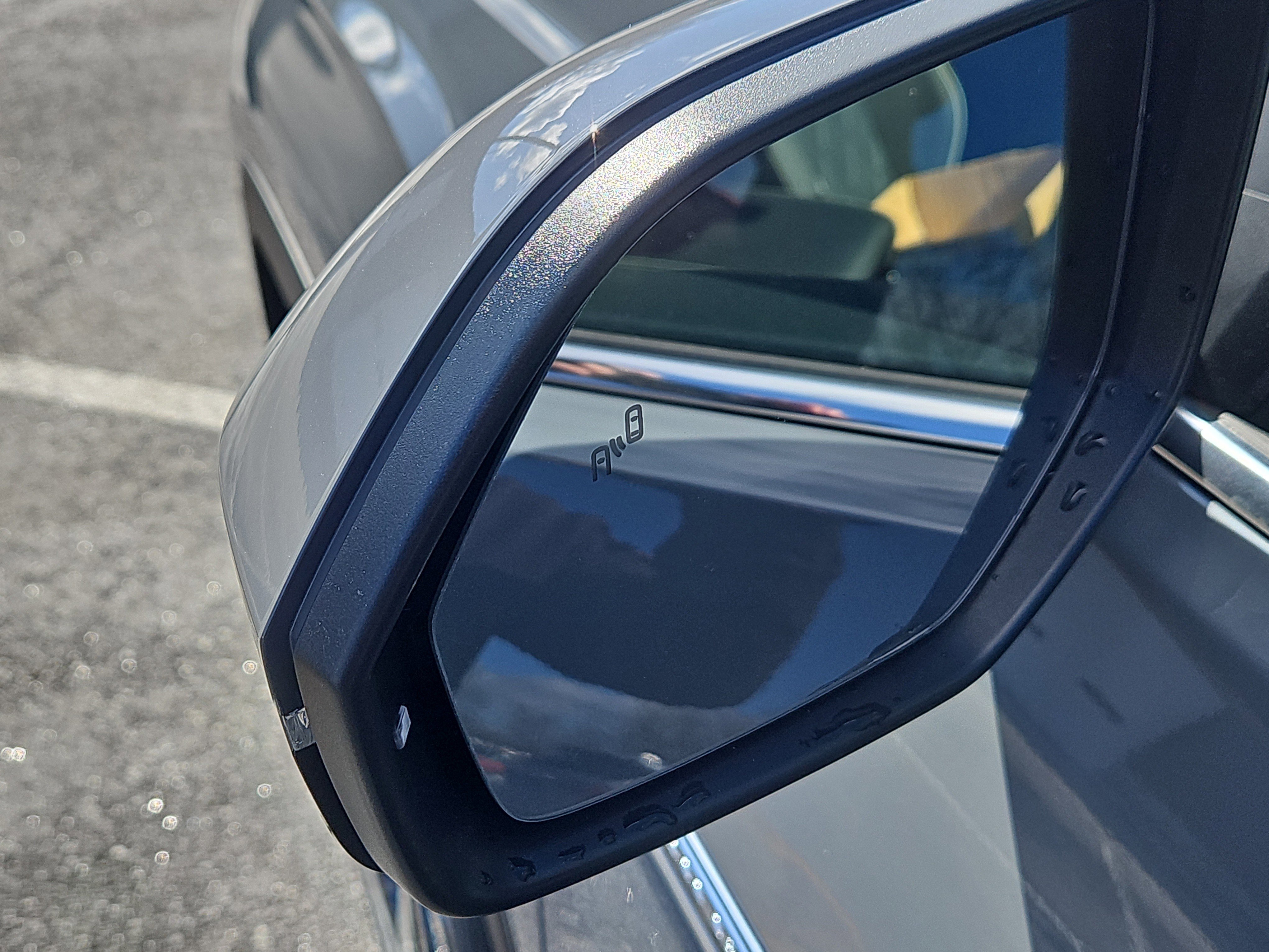 New 2026 Volkswagen Atlas Cross Sport SEL Premium R-Line image 5