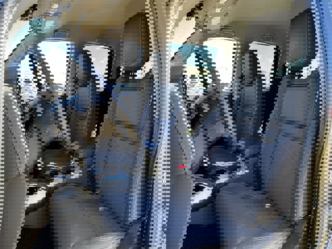 Used 2023 Nissan Frontier SV image 22