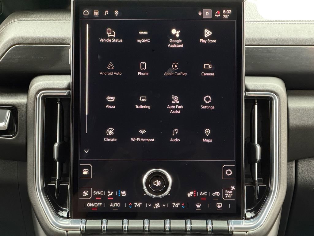 Used 2025 GMC Yukon Denali image 27