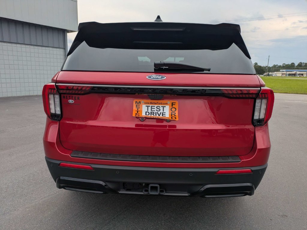 New 2025 Ford Explorer ST-Line w/ Premium Package RWD image 28