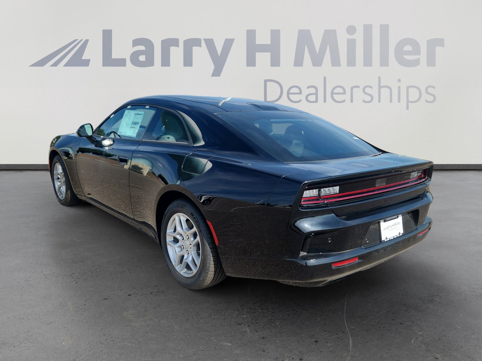 New 2025 Dodge Charger Daytona R/T w/ Quick Order Package 25M R/T AWD/4WD image 4