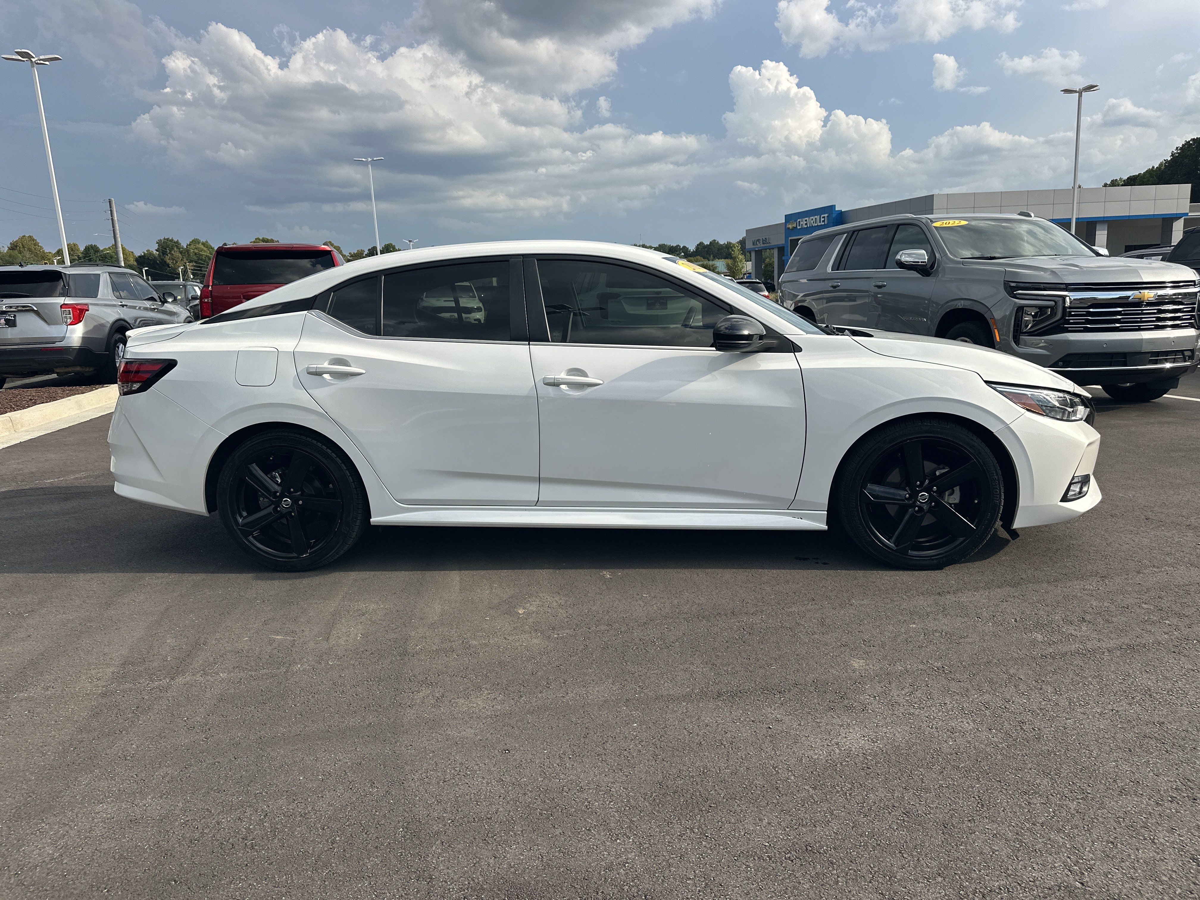 Used 2023 Nissan Sentra SR FWD image 9