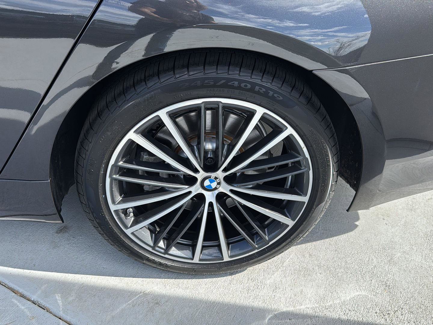 Used 2021 BMW 540i w/ M Sport Package RWD image 35