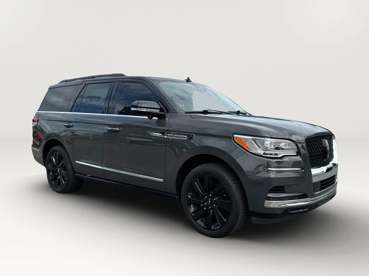 Used 2022 Lincoln Navigator Black Label image 1
