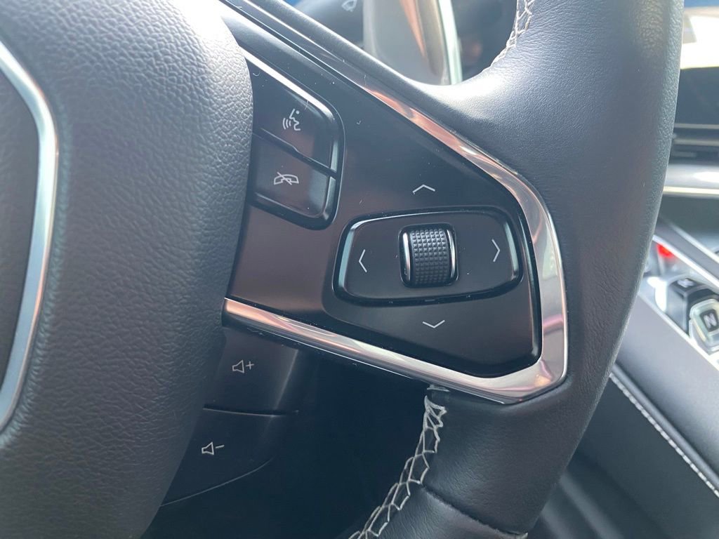 Used 2024 Chevrolet Corvette Stingray Coupe w/ 1LT image 27