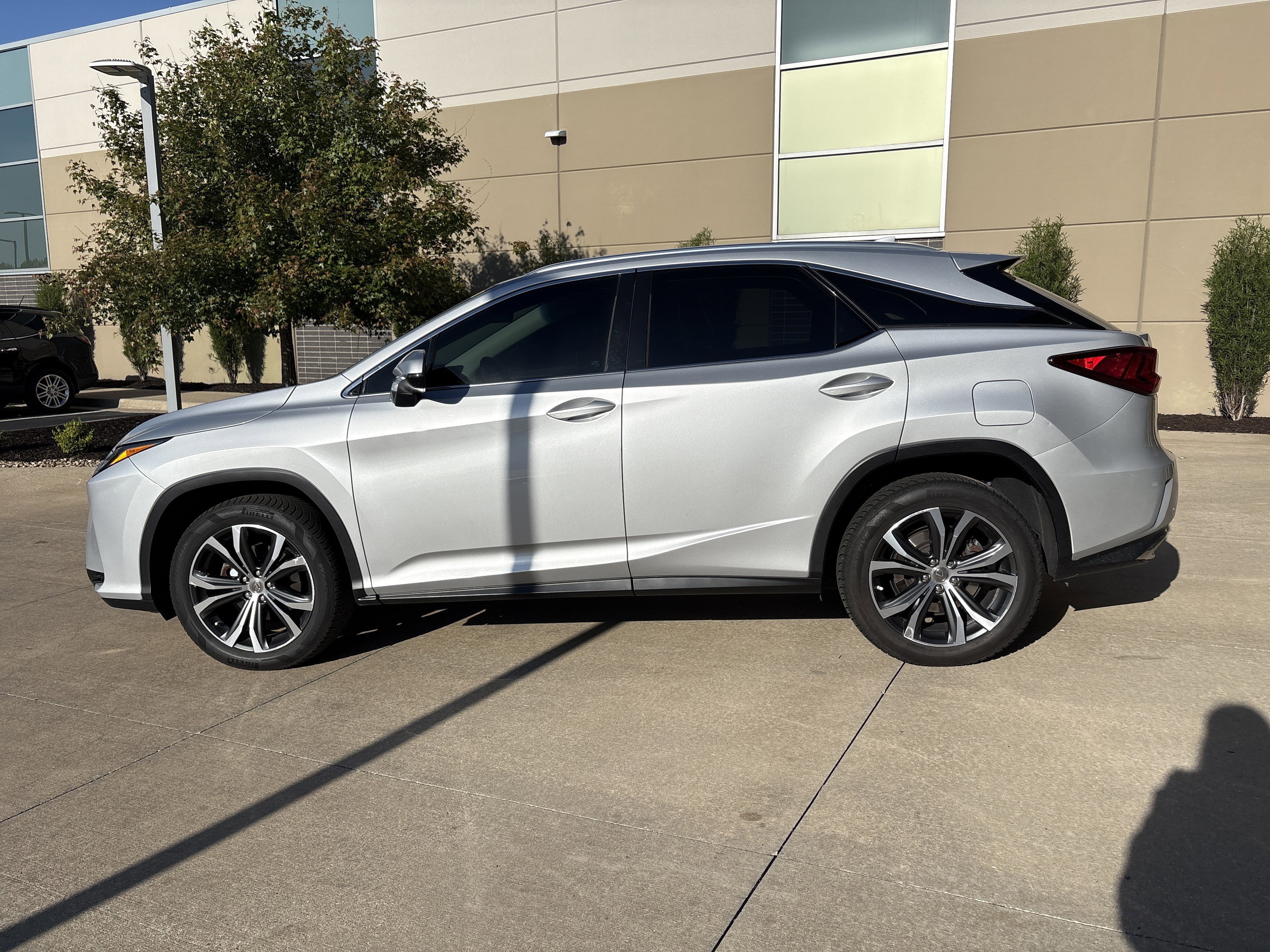 Used 2018 Lexus RX 350 FWD w/ Premium Package image 28
