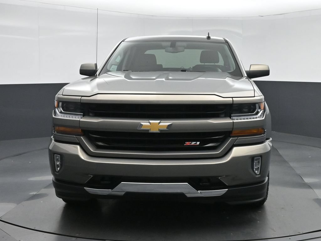 Used 2017 Chevrolet Silverado 1500 LT w/ All Star Edition AWD/4WD image 2