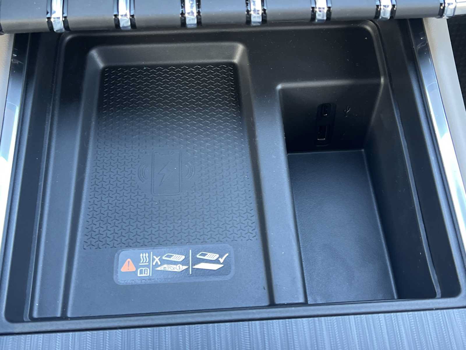 New 2026 GMC Acadia Elevation w/ Black Edition FWD image 7