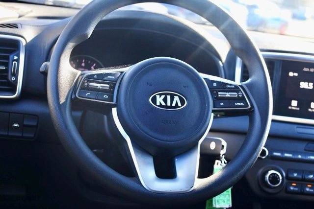 Used 2022 Kia Sportage LX image 5