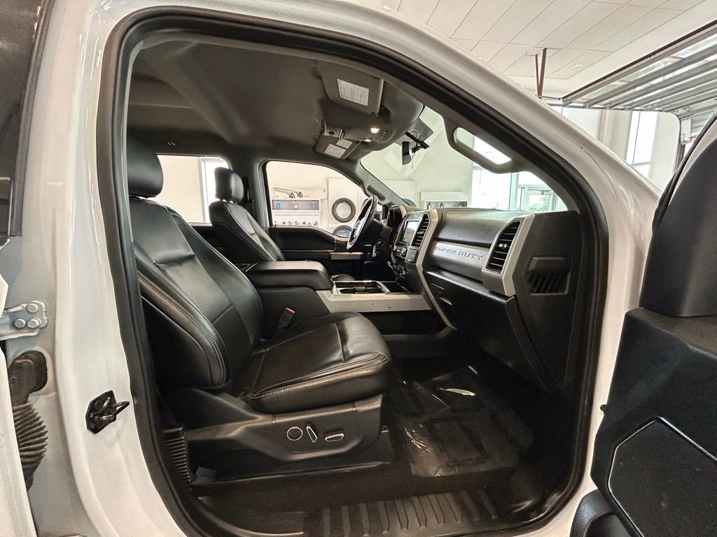 Used 2019 Ford F250 Lariat w/ Lariat Value Package image 34