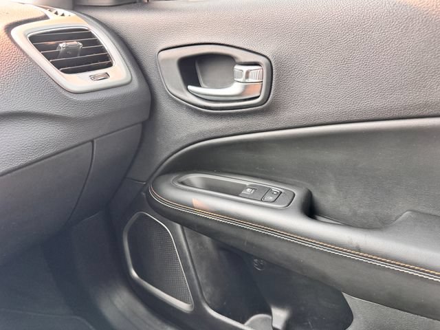 Used 2021 Jeep Compass Sport FWD image 23