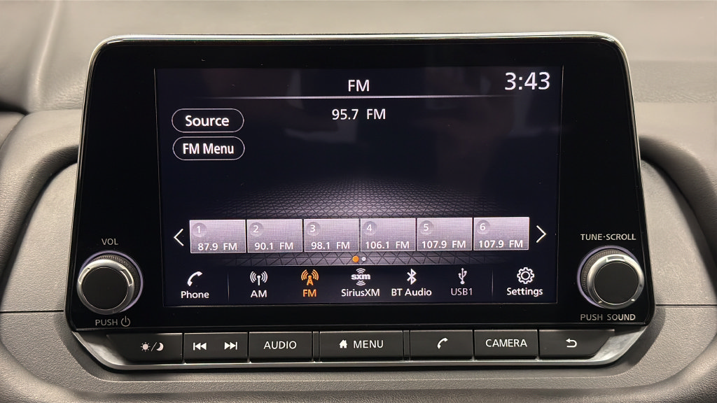Used 2024 Nissan Rogue SV AWD/4WD image 13