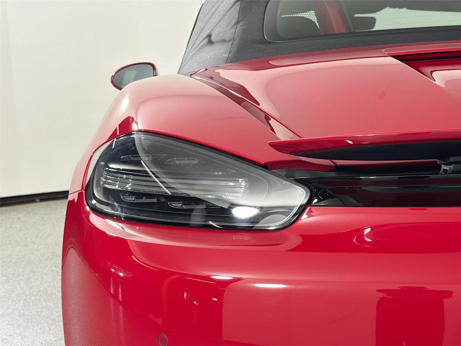 Certified 2018 Porsche 718 Boxster S RWD image 16