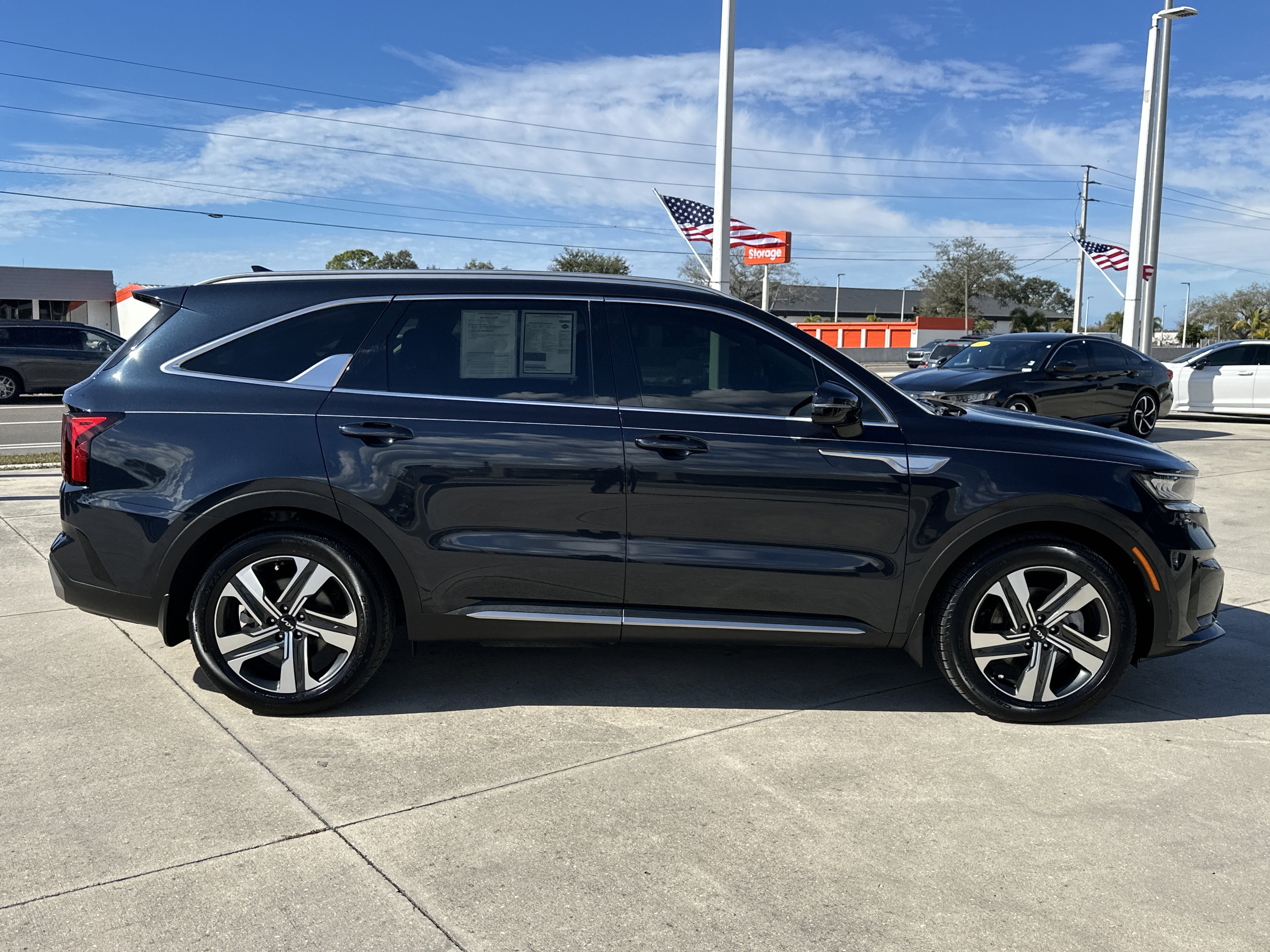 Certified 2024 Kia Sorento EX image 4