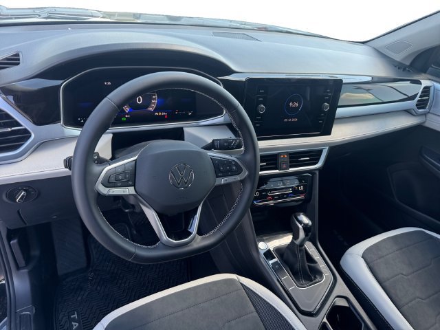 New 2026 Volkswagen Taos SE FWD image 10