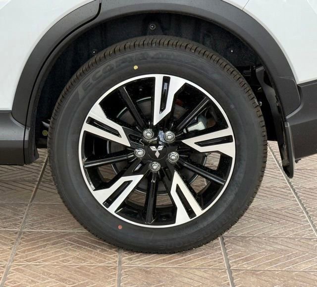 New 2025 Mitsubishi Eclipse Cross SE image 16