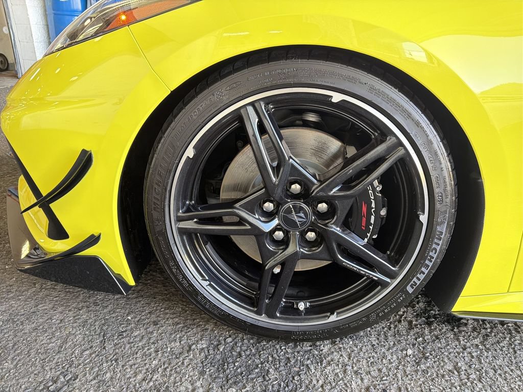 Certified 2022 Chevrolet Corvette Stingray Premium Cpe w/ Z51 Performance Package RWD image 31