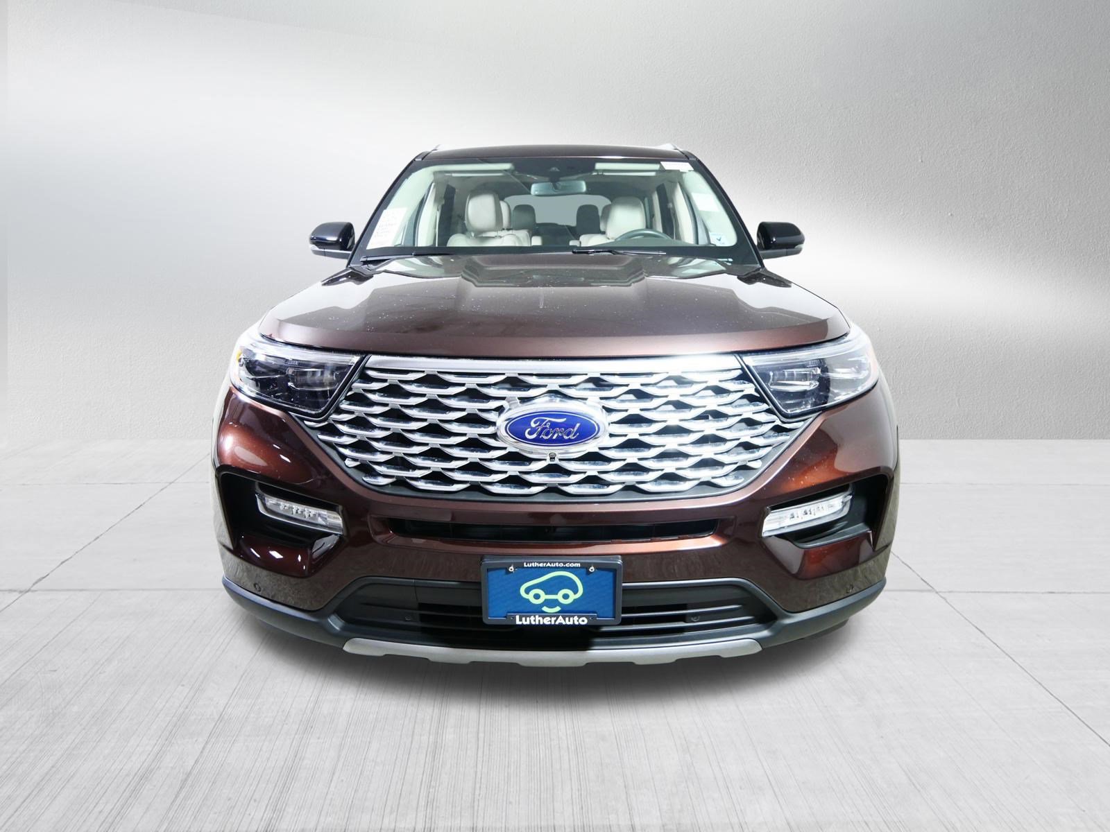 Used 2020 Ford Explorer Platinum AWD/4WD image 2